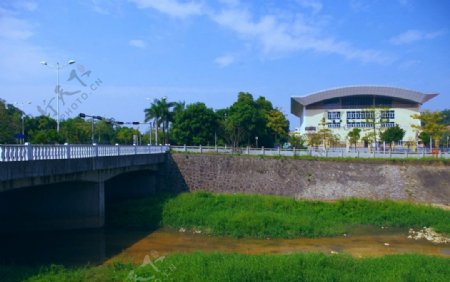 城市环保桥梁建筑图片