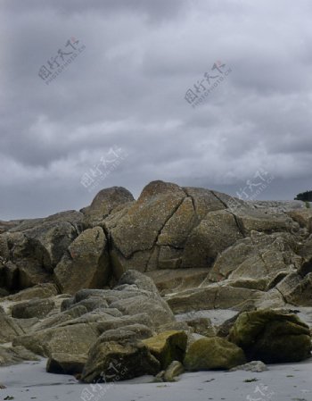 巨大的岩石图片