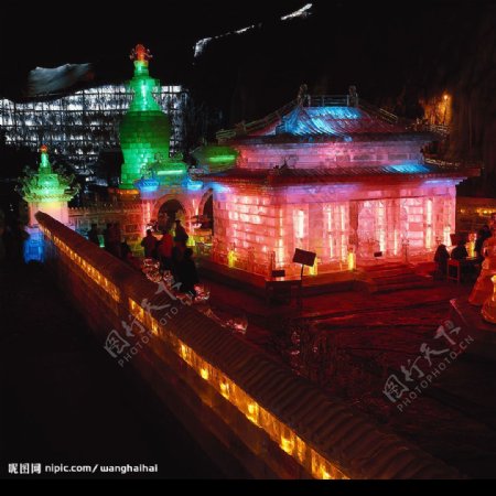 北京建筑水上乐园夜景图片