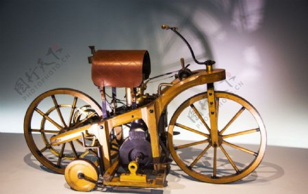 德国奔驰博物馆老车模型图片