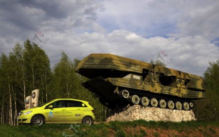 坦克模型奔驰轿车图片