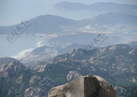 青岛崂山巨峰风景图片