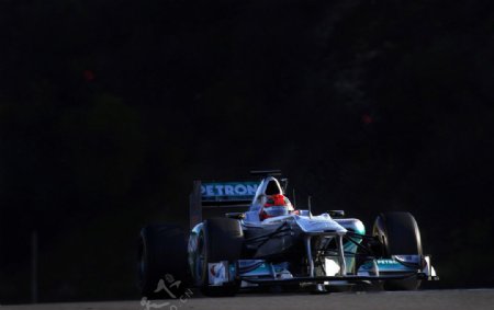驰骋F1图片