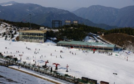 江南唯一的滑雪场图片