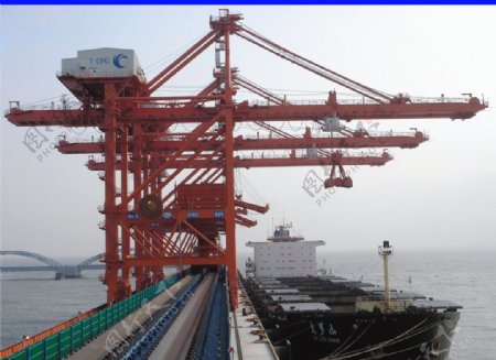 曹妃甸港区25万吨级矿石码头图片