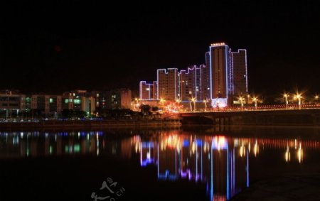 迷昜湖灯会夜景图片