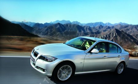 新BMW3系轿车外观图片