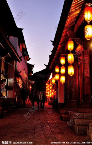 丽江古镇夜景图片