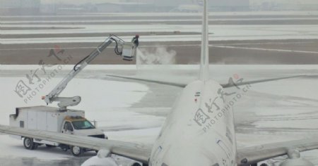 机场融雪图片