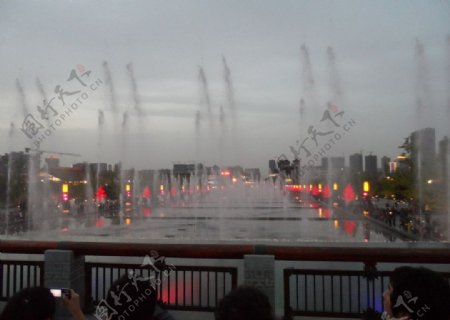 西安大雁塔音乐喷泉图片