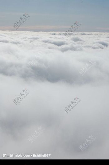 漫步云端图片