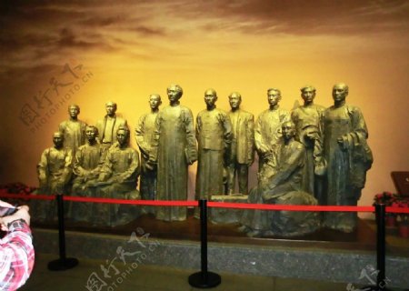 南湖建党人物雕塑图片