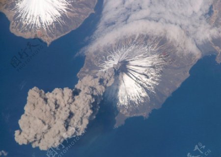 日本火山卫星图图片