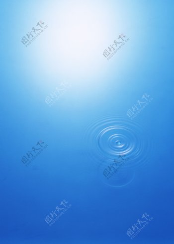 蓝色水波背景图片