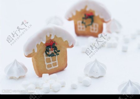 圣诞节的牛奶饼干小屋造形图片