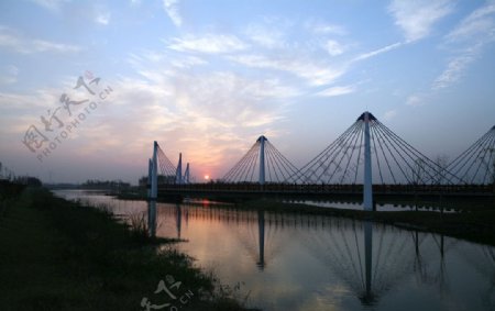 杭州开发区沿江大道风景图片