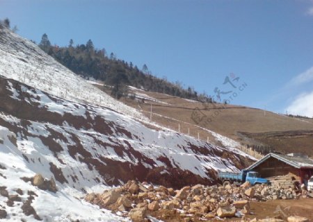 香格里拉雪山图片