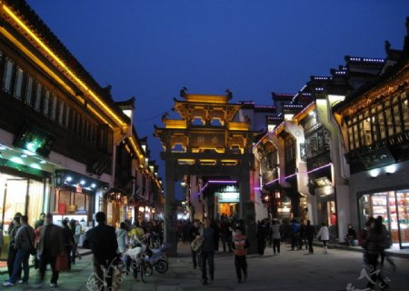 屯溪老街夜景图片