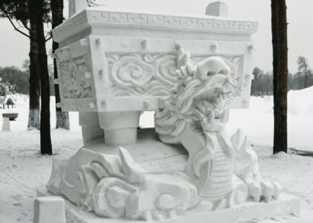 哈尔滨冰雪展雪雕龟托鼎图片