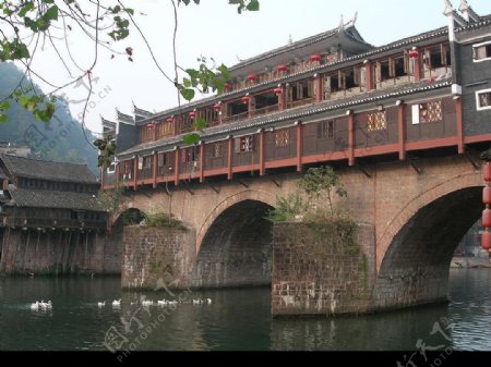 凤凰虹桥近景图片