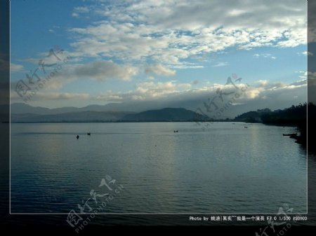 洱海黎明图片