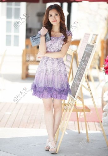 紫色裙图片