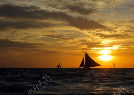 长滩岛日落风帆图片