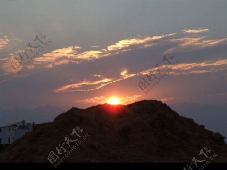 夕阳西下图片