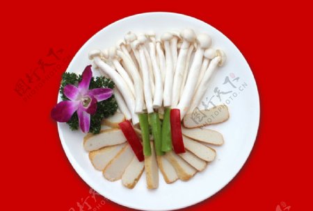 海鲜菇鱼豆腐图片
