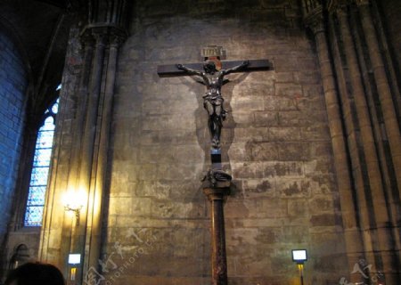 巴黎圣母院耶稣受难图片
