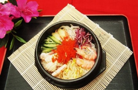 海鲜石锅拌饭图片