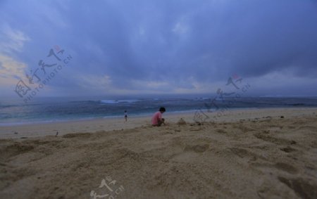 巴厘岛日航海滩日出图片