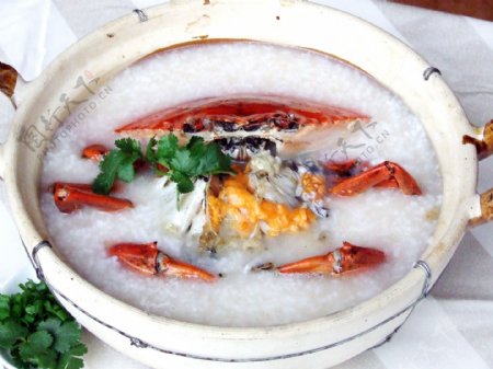 膏蟹砂锅粥图片