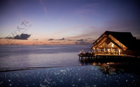 马尔代夫库鲁巴岛美丽的晨景图片