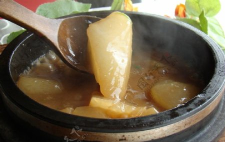 石锅炖萝卜图片
