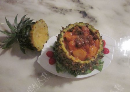 菠萝海鲜饭图片