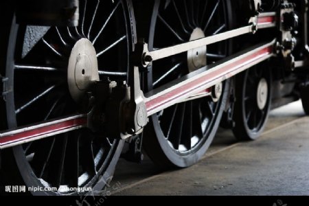 蒸汽车车轮图片