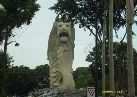新加坡鱼尾狮公园鱼尾狮雕塑图片