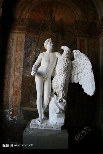 凡尔赛宫雕像图片