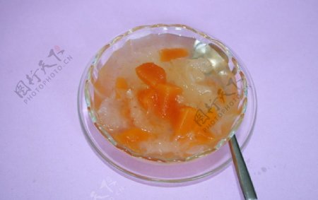 冰糖雪耳炖木瓜图片