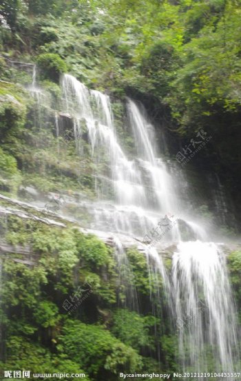 邛崃天台山瀑布图片