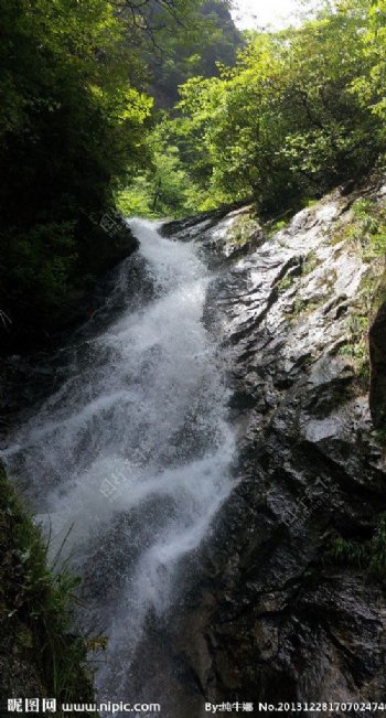 瀑布风光图片