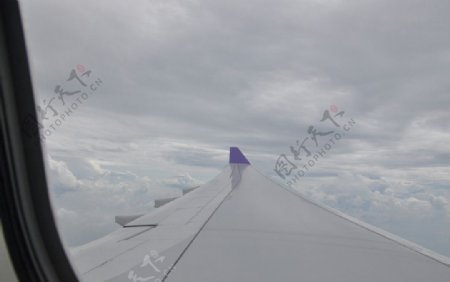 飞机机翼云海图片