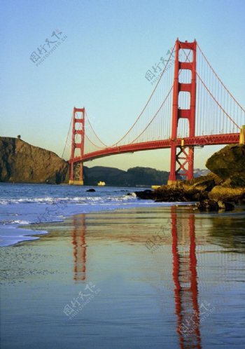 吊拉红桥美景图片