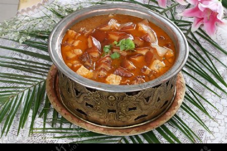 红烧肉炖马蹄莲冻豆腐图片