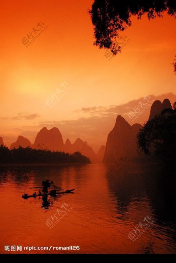 山水黄昏漓江桂林自然渔人图片