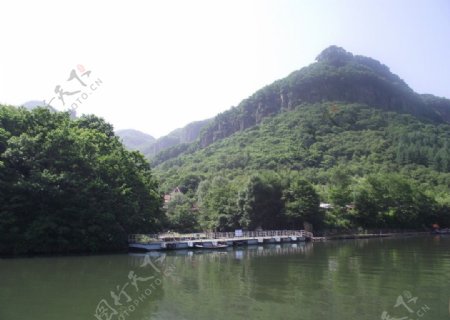 青山湖画家村摄影图片
