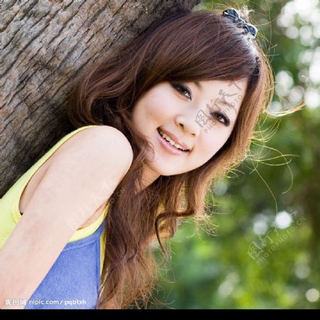 台湾网络人气美女果子MM淡紫连裤衫图片
