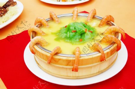 翡翠鲜虾蒸水蛋图片