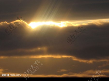 自然风景太阳阳光云层乌云图片